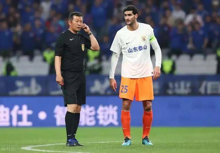 日本近亲乱ⅹxx电影