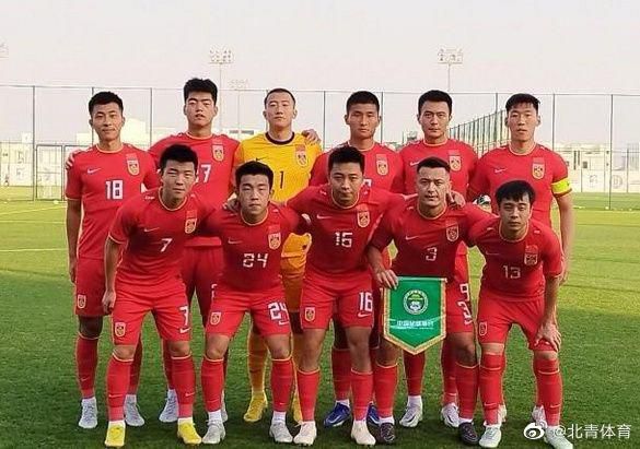 亚洲另类激情春色校园小说